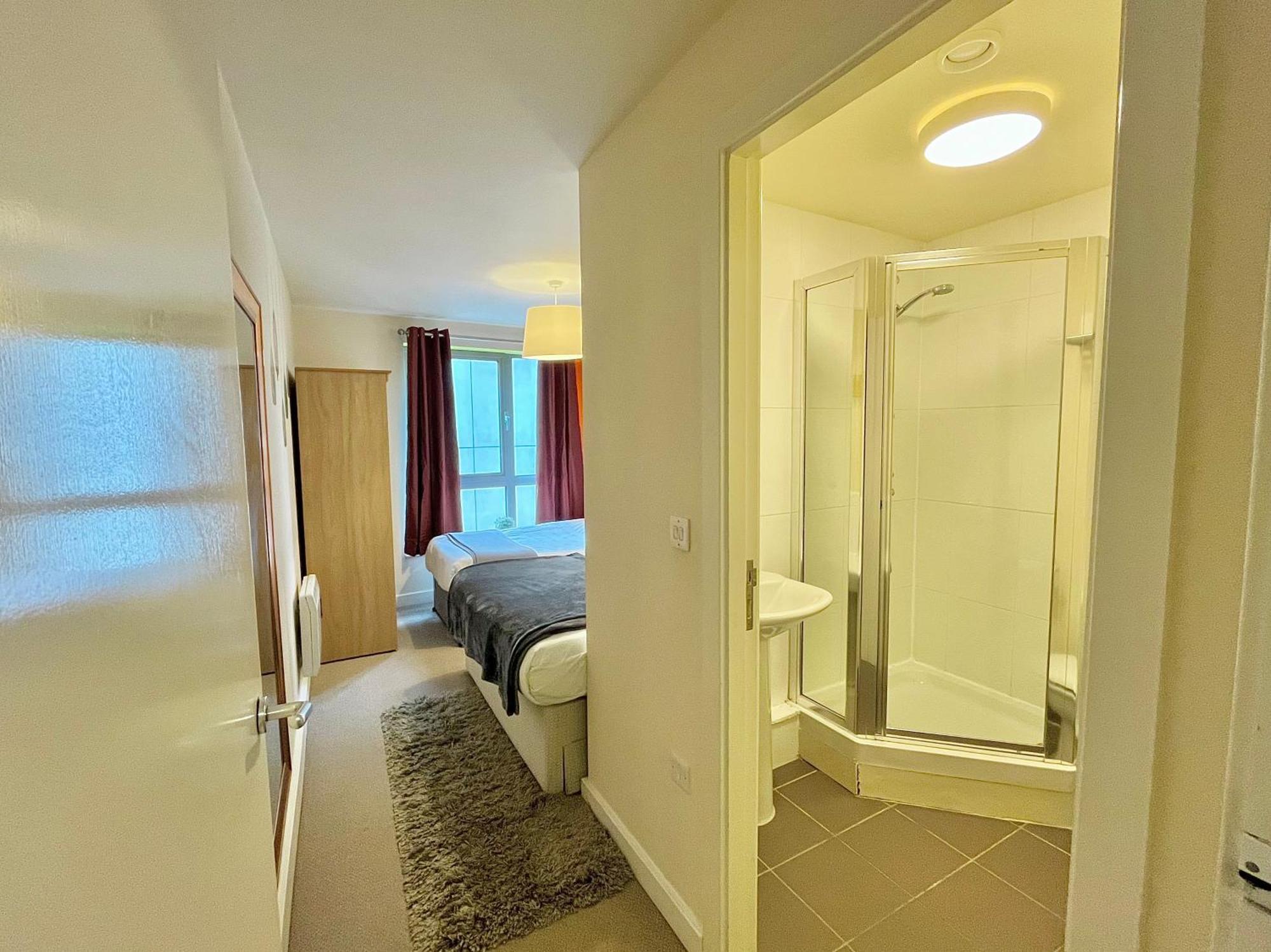 Skyview Apartment By Noknokstay - City Centre With Parking - Group, Family, Business Sheffield Bagian luar foto