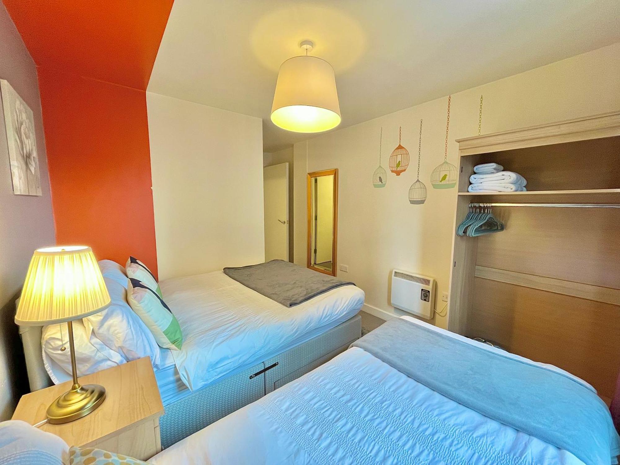 Skyview Apartment By Noknokstay - City Centre With Parking - Group, Family, Business Sheffield Bagian luar foto