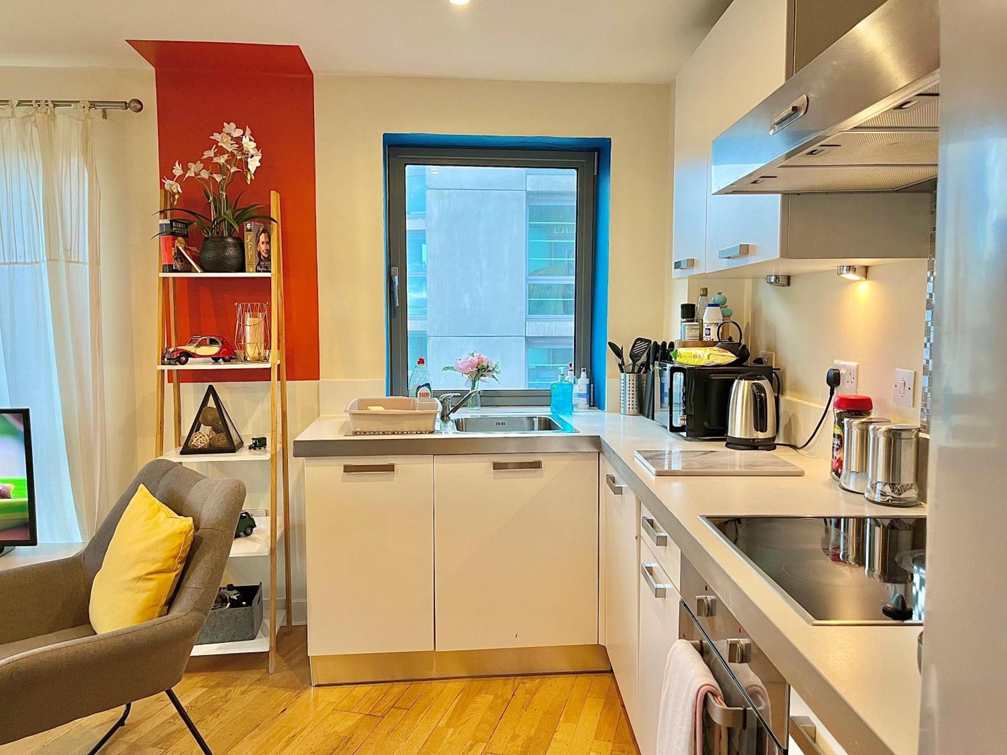 Skyview Apartment By Noknokstay - City Centre With Parking - Group, Family, Business Sheffield Bagian luar foto