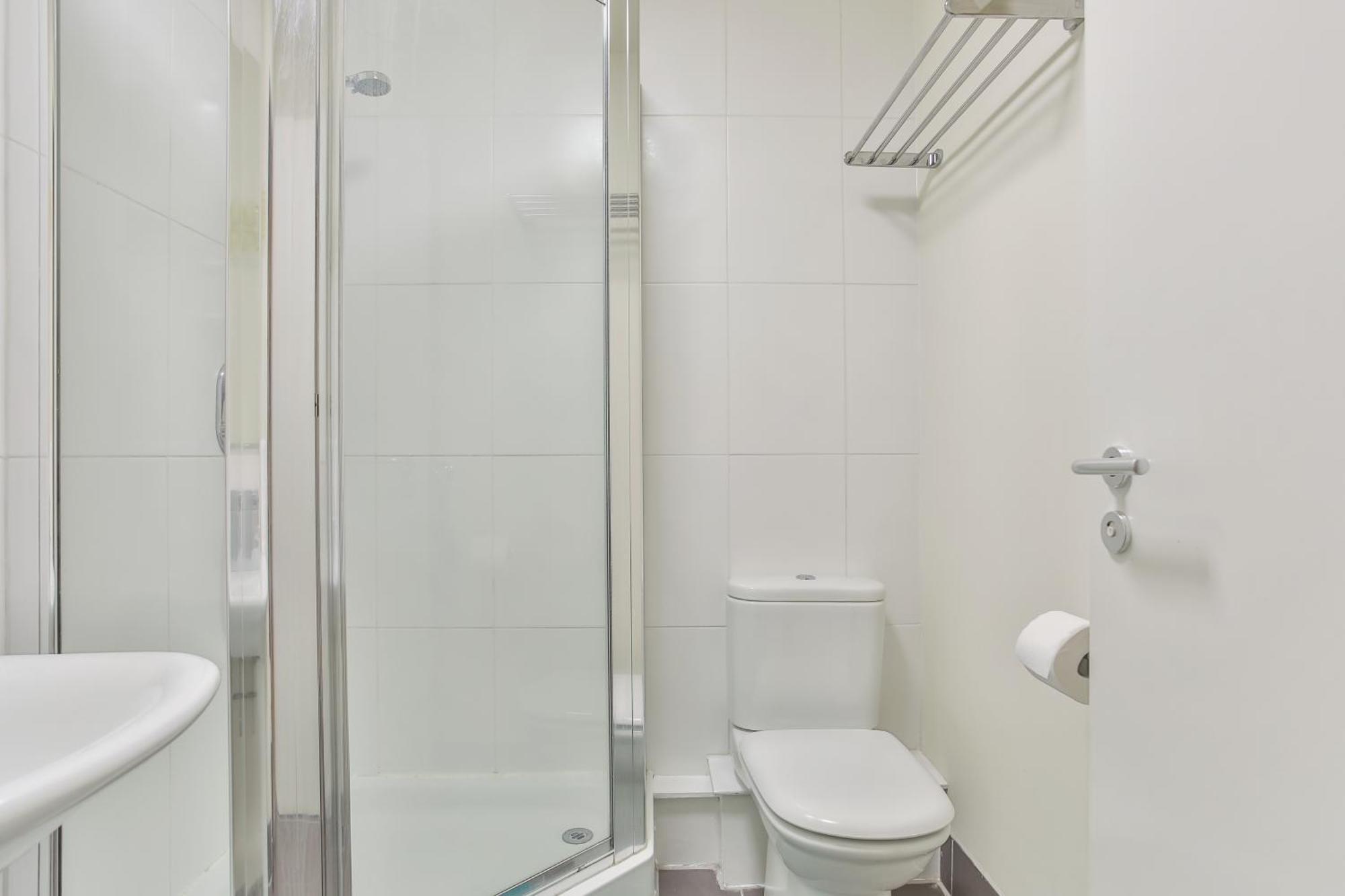 Skyview Apartment By Noknokstay - City Centre With Parking - Group, Family, Business Sheffield Bagian luar foto