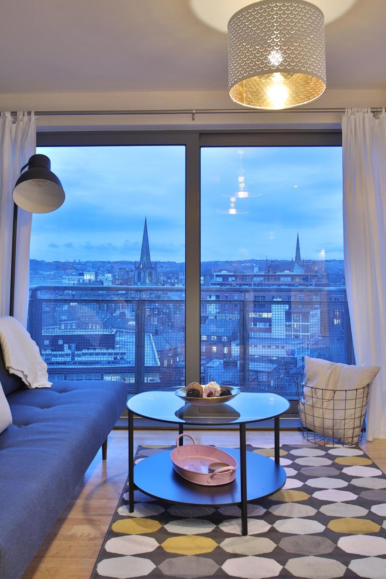 Skyview Apartment By Noknokstay - City Centre With Parking - Group, Family, Business Sheffield Bagian luar foto