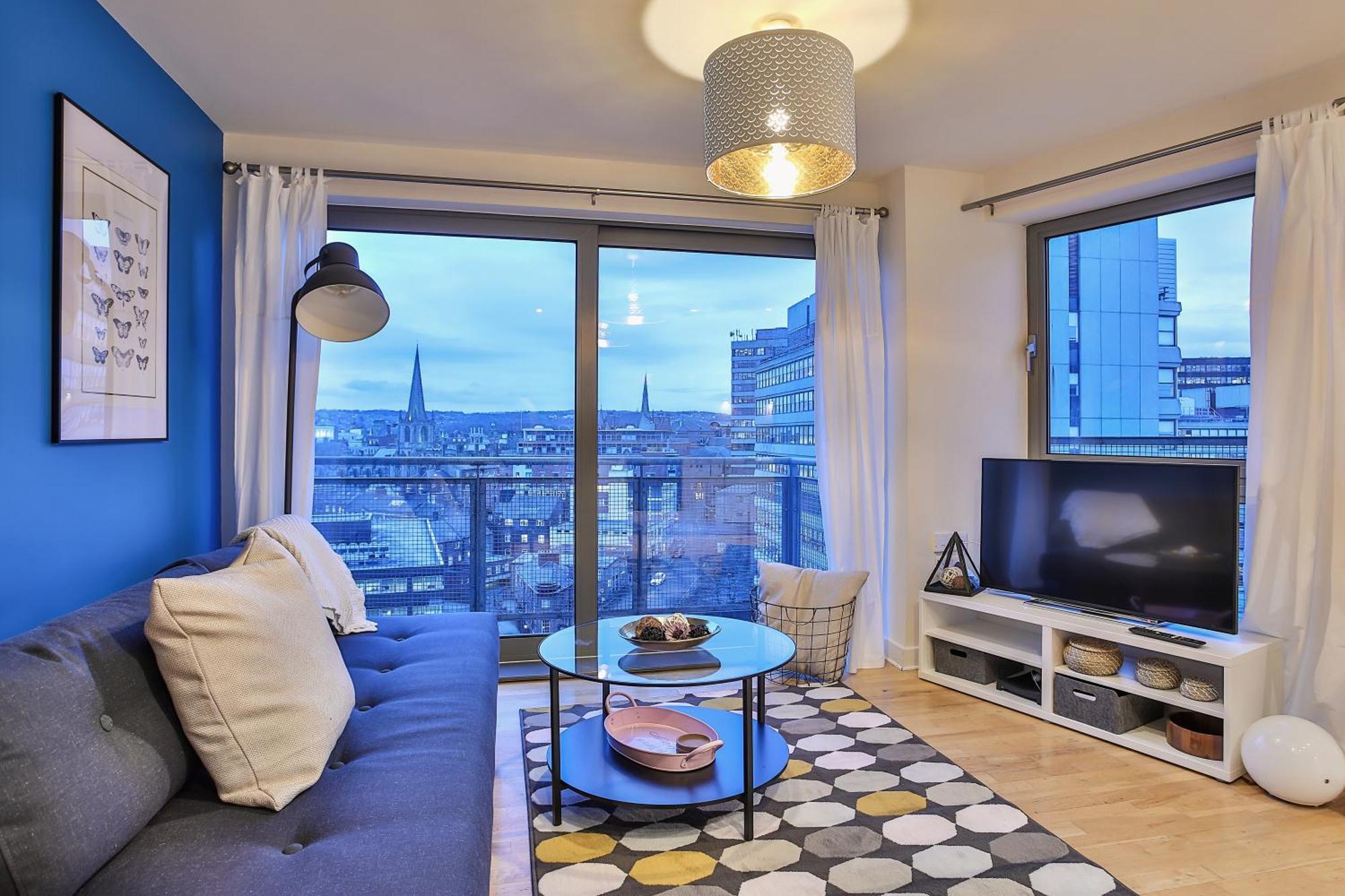 Skyview Apartment By Noknokstay - City Centre With Parking - Group, Family, Business Sheffield Bagian luar foto